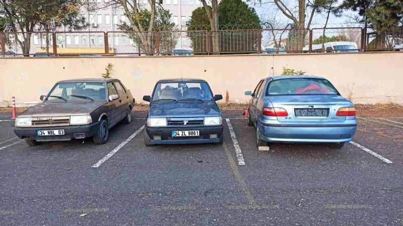 OTO HIRSIZLARI POLİSE YAKALANDI