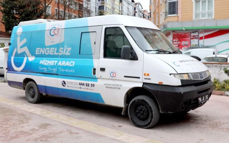 ÇERKEZKÖY’ÜN ENGELSİZ HİZMET ARACI İHTİYAÇ HALİNDE HAZIR…