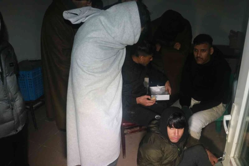 BULGARİSTAN’DAN GÖÇMENLERE İNSANLIK DIŞI MUAMELE: DONMAK ÜZEREYKEN BULUNDULAR