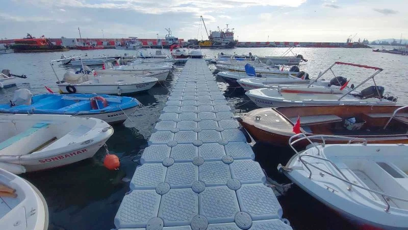 LODOS NEDENİYLE BALIKÇILAR DENİZE AÇILAMADI