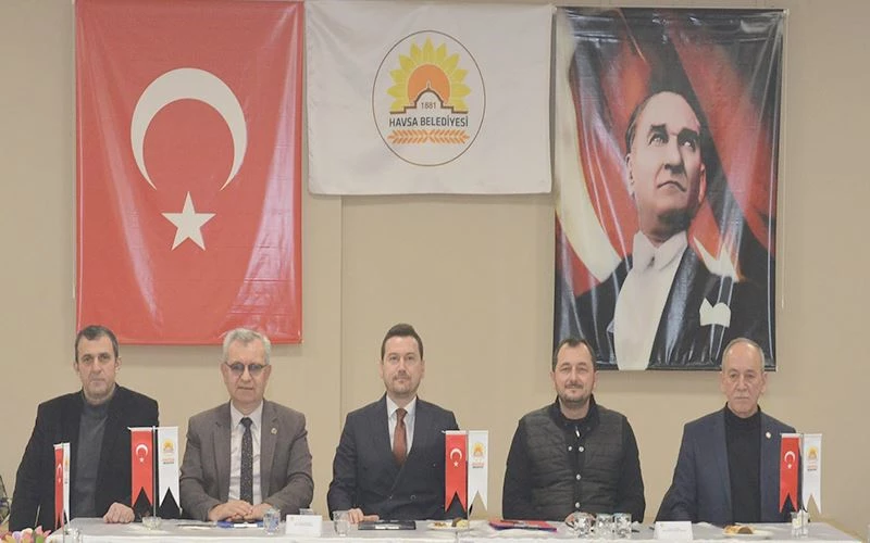 BAŞKAN YÜKSEL GÖNÜL BELEDİYECİLİĞİ İSTİŞARE TOPLANTISINA KATILDI