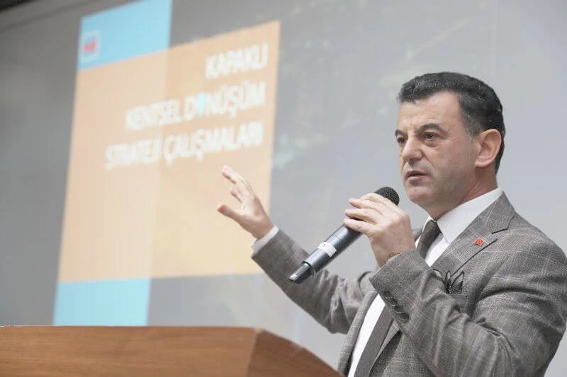 MÜTEAHHİT VE EMLAKÇILARLA FİKİR ALIŞVERİŞİ YAPTI