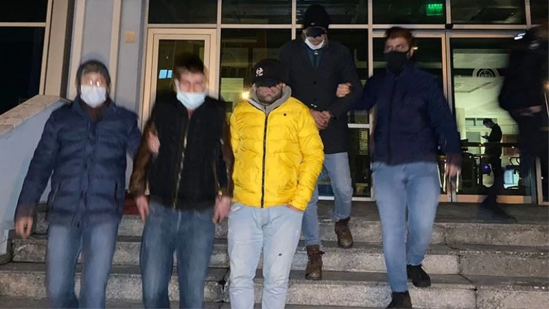 DEPODAN TEKNE MOTORU ÇALAN 5 KİŞİ TUTUKLANDI