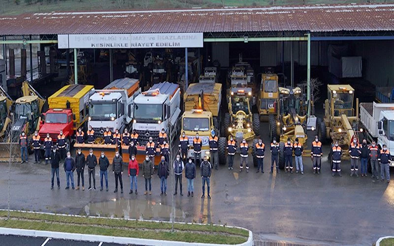 FEN İŞLERİ EKİPLERİ KARLA MÜCADELEYE HAZIR