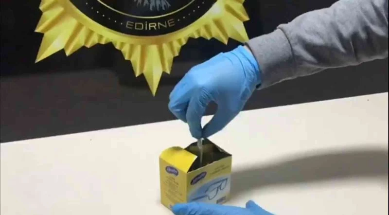 ZEHİR TACİRİNİN GÖZLÜK MENDİL OYUNU TUTMADI