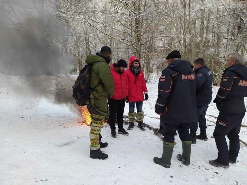 ORMANDA KAYBOLAN 4 KİŞİ, 10 SAAT SONRA BULUNDU 