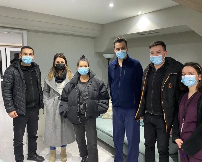 INNA KARA YOLUYLA ÜLKESİNE DÖNDÜ