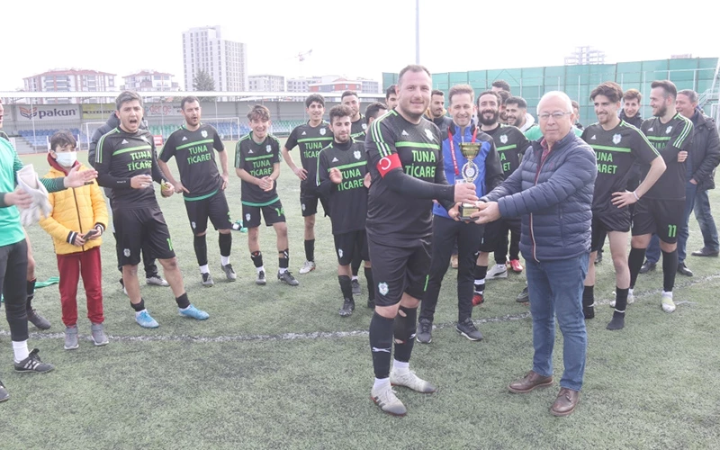 ERGENE KIRKGÖZ GENÇLİK SPOR ŞAMPİYON OLDU