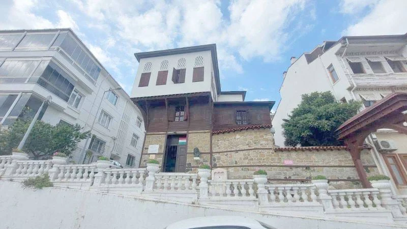 TEKİRDAĞ’DAKİ MACAR KRALI RAKOCZİ MÜZESİ’NE ZİYARETÇİ AKINI