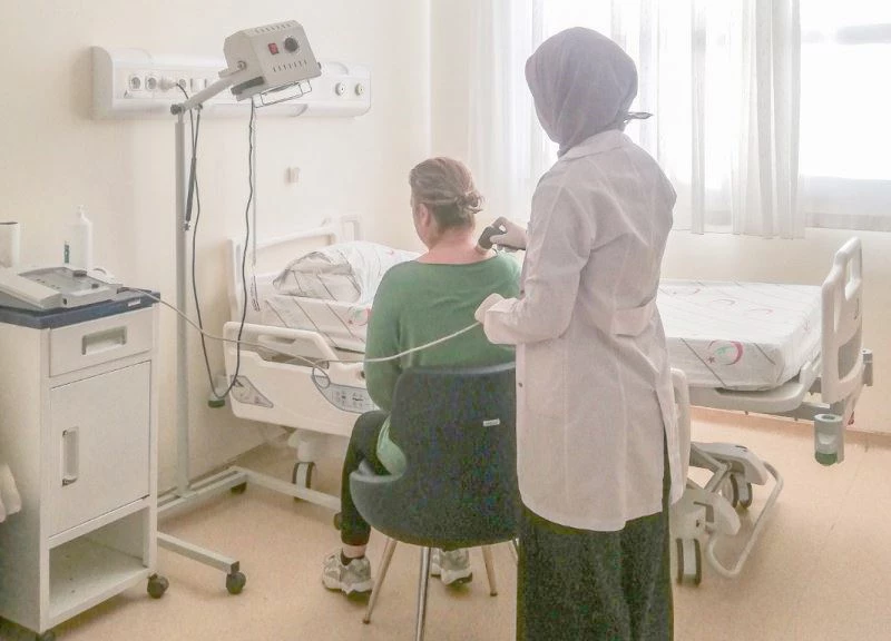 SARAY DEVLET HASTANESİNDE FİZİK TEDAVİ VE REHABİLİTASYON ÜNİTESİ HİZMETE GİRDİ