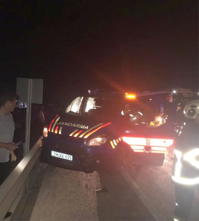 KAZA İHBARINA GİDEN JANDARMA ARACINA BAŞKA BİR ARAÇ ÇARPTI 1 ASKER ŞEHİT OLDU