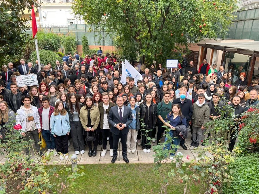 BAŞKAN YÜKSEL ULU ÖNDERİ DOĞDUĞU EVDE 70 ÖĞRENCİ İLE BİRLİKTE ANDI