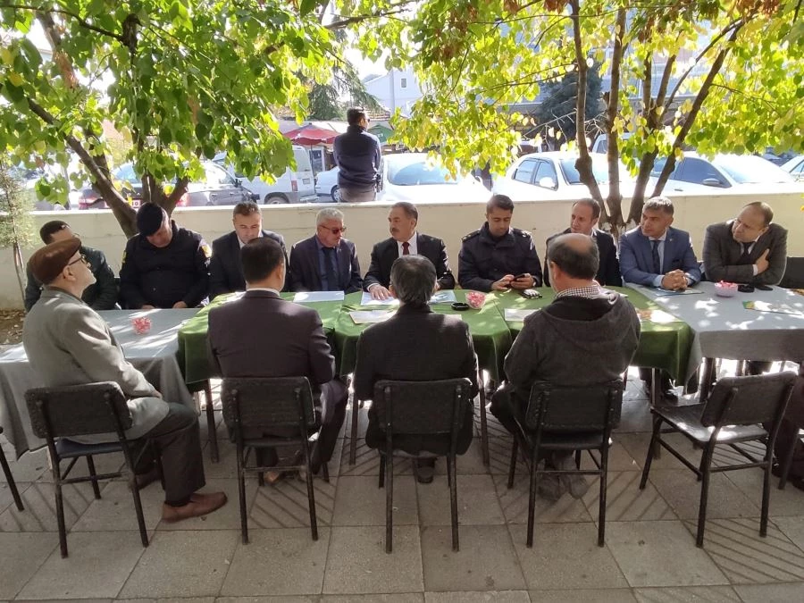 KAYMAKAM, MAHALLE MAHALLE GEZİP DERT DİNLİYOR