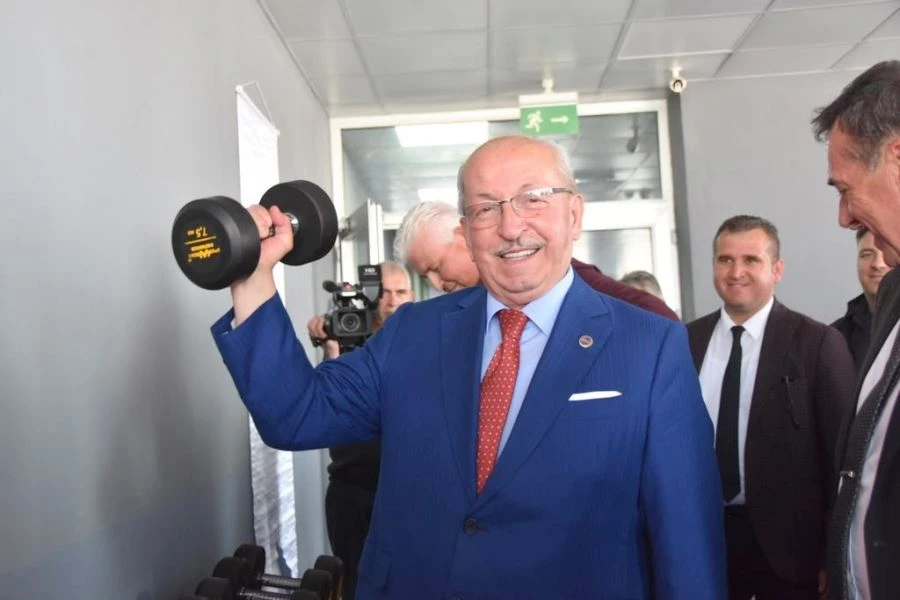 BÜYÜKŞEHİR MURATLI PARK ALANI VE SPOR KOMPLEKSİNİ HİZMETE SUNDU