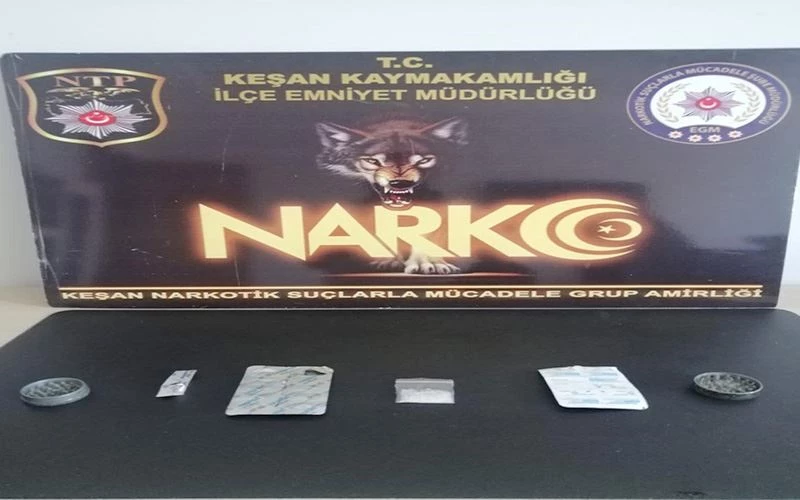 METAMFETAMİN VE SENTETİK ECZA ELE GEÇİRİLDİ