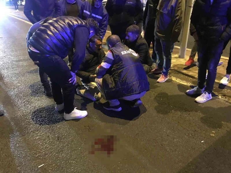 TRAFİK IŞIKLARINDA YAYAYA ÇARPTI: 1 YARALI