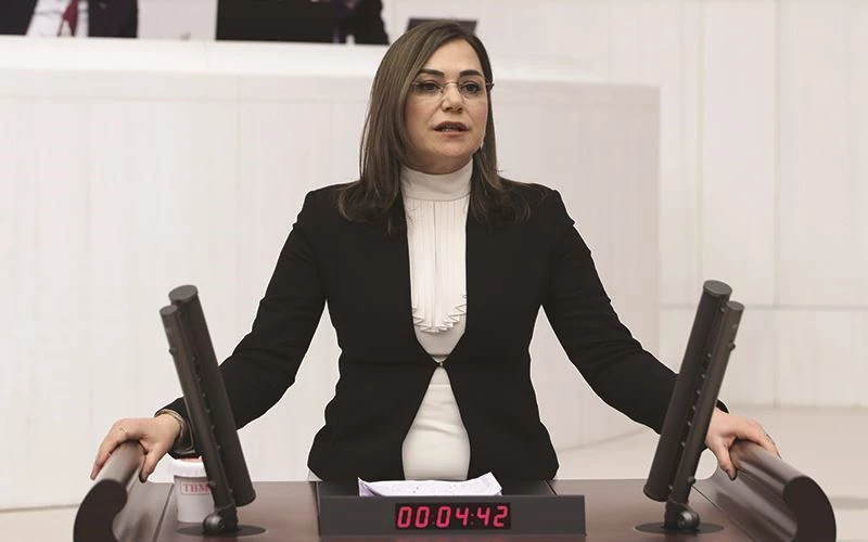 CHP’Lİ YÜCEER, YURTLARDAKİ TOPLU ZEHİRLENMELERİ SORDU 