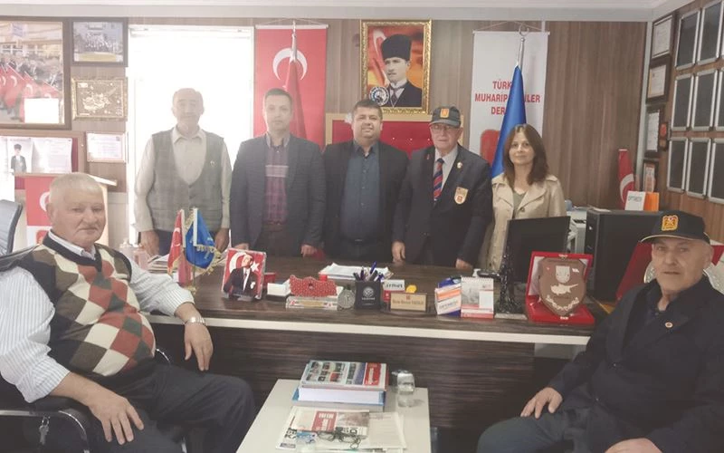 CHP’DEN GAZİLER ZİYARETİ