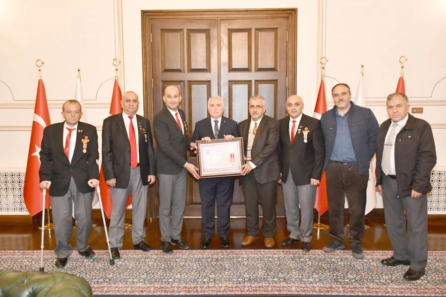 VALİ YILDIRIM’A AFYON’DAN ZİYARET