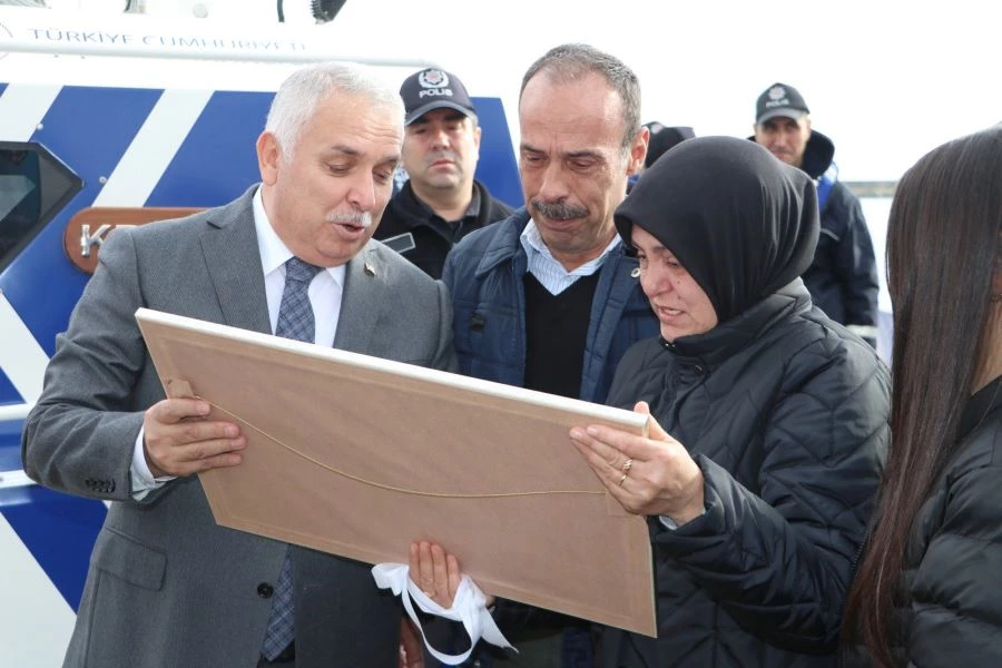 ŞEHİT BEKÇİNİN ADI POLİS BOTUNA VERİLDİ: ANNE GÖZYAŞLARINA BOĞULDU