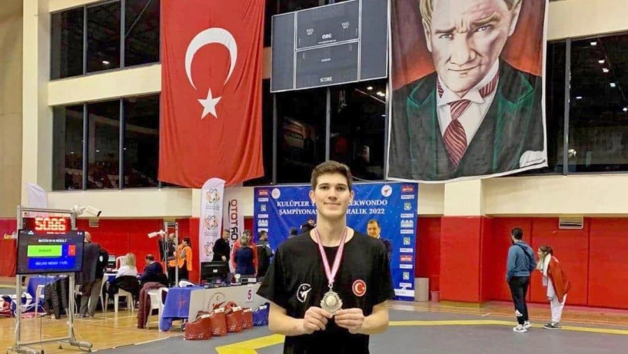 ÇERKEZKÖYLÜ SPORCU AYAZ, TÜRKİYE TEKVANDO ŞAMPİYONASI