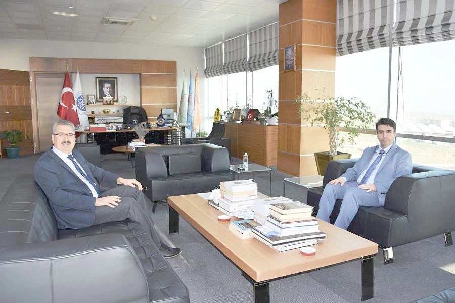 TEKİRDAĞ VALİ YARDIMISI EREN, NKÜ REKTÖRÜ ŞAHİN