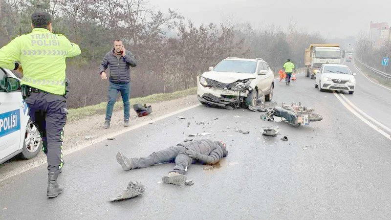 ÇORLU ERGENE YOLUNDA MOTORSİKLETTE OTOMOBİL ÇARPIŞTI