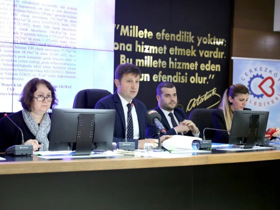 ÇERKEZKÖY’DE 2022 YILININ SON MECLİS TOPLANTISI YAPILDI