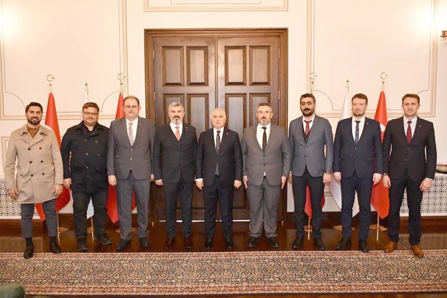 AHMET ÇETİN YÖNETİMİNDEN VALİ YILDIRIM’A ZİYARET