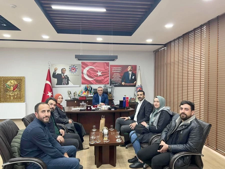 DEVA PARTİSİ’NDEN KOÇAK’A TEBRİK ZİYARETİ 