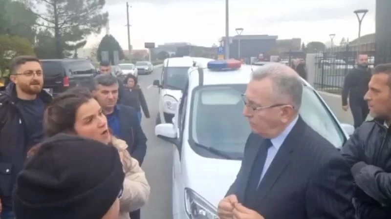 ÇOCUKLARI DARP EDİLEN VELİLER İLE ÇOSB MÜDÜRÜ ARASINDA GERGİNLİK