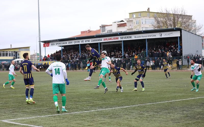 1911 ÇERKEZKÖYSPOR KAPAKLI DEPLASMANINDAN 1 PUAN ÇIKARDI