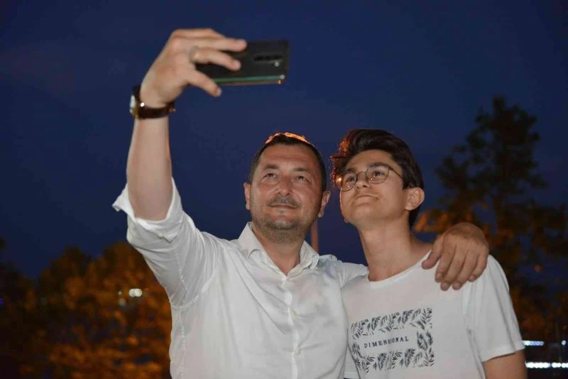 ÜNİVERSİTE ADAYI GENÇLERE SINAV ÜCRETİ DESTEĞİ