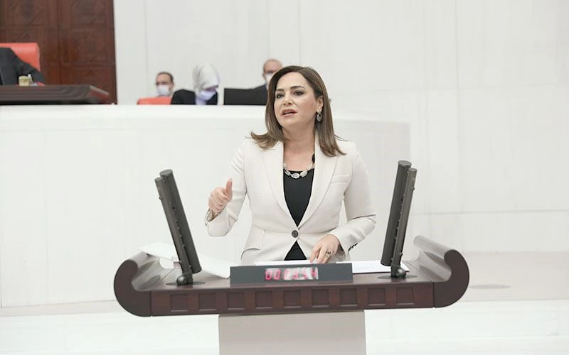 CHP’Lİ YÜCEER: ÜNİVERSİTELER ARASI KURUL TİCARETHANE GİBİ ÇALIŞIYOR