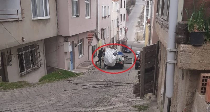 POLİS GİBİ HIRSIZLARI KOVALADI