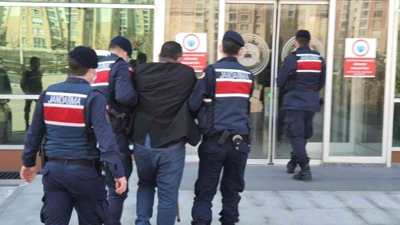 14 SUÇTAN ARANAN ŞÜPHELİ JANDARMAYA YAKALANDI