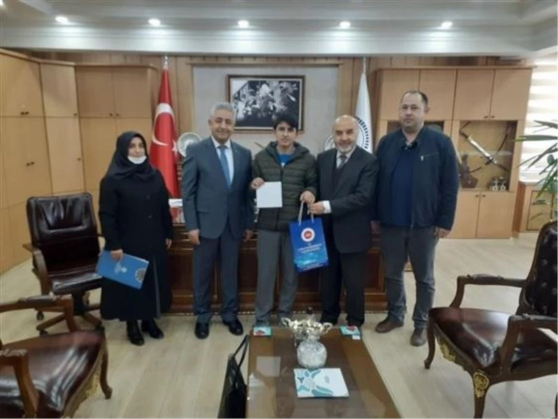 GENÇLİK BİLGİ YARIŞMASI TEKİRDAĞ BİRİNCİSİ ÇORLU