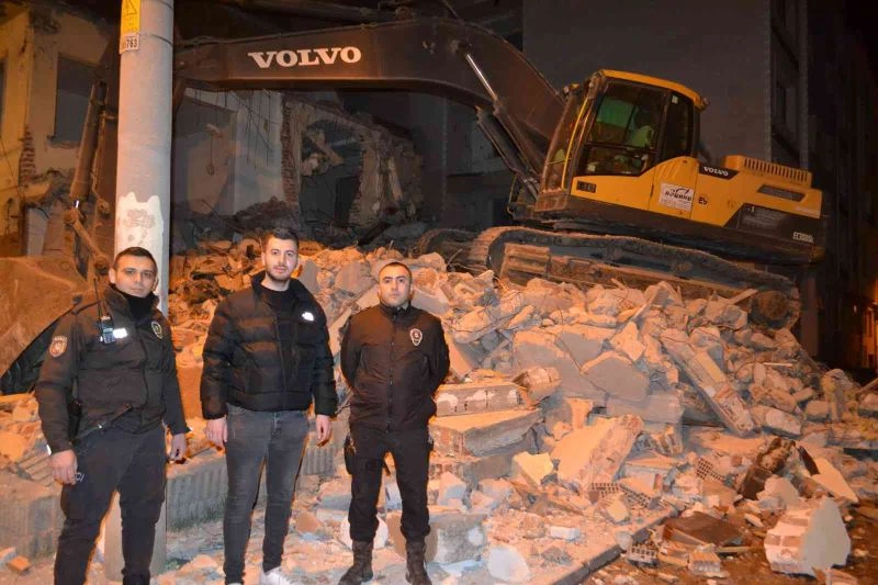 KEPÇEYİ SOYAN HIRSIZA BEKÇİLERDEN SUÇÜSTÜ