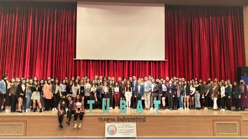 BİLİMSEL ARAŞTIRMA TOPLULUĞUNDAN BİLİM ŞENLİĞİ ETKİNLİĞİ