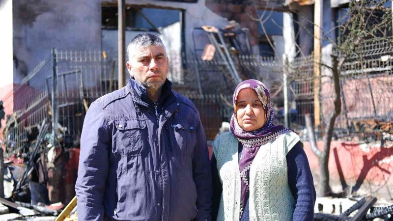 YANGINDA EVİ VE TÜP BEBEK PARASI KÜL OLDU