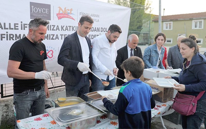 ÇERKEZKÖY SOFRAYI BU KEZ KIZILPINAR VE İSTASYON MAHALLELERİNE KURDU