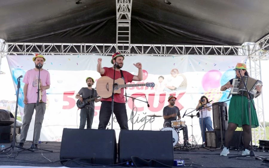 ÇERKEZKÖY’DE ÇOCUK ŞENLİĞİ’NİN 5’İNCİSİ DÜZENLENDİ