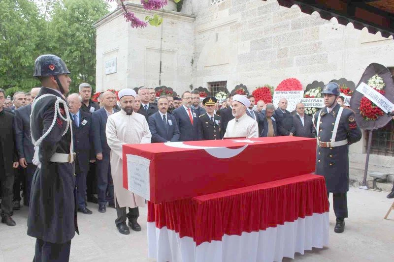 ŞEHİT UZMAN ÇAVUŞ BERKAY AKGÜL SON YOLCULUĞUNA UĞURLANDI