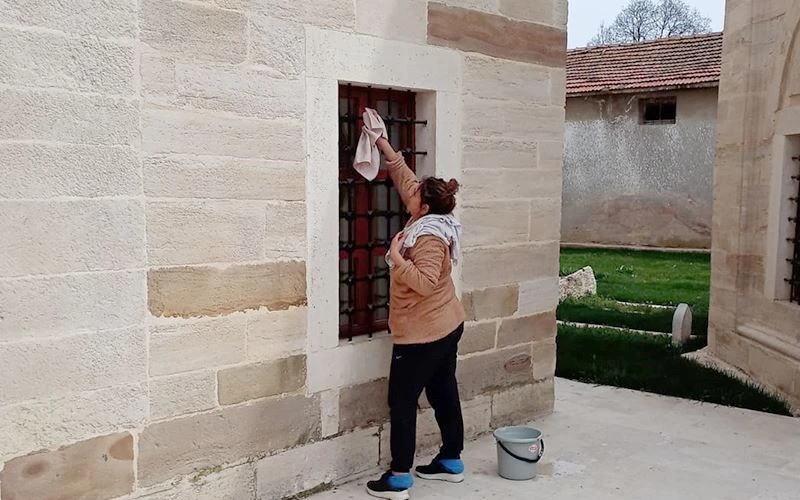 CAMİLER PIRIL PIRIL OLDU