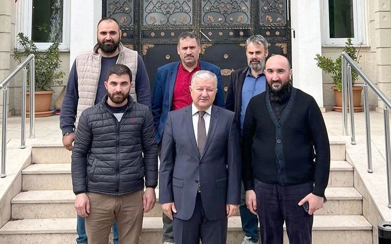 KAYMAKAM DURU BU KEZ EHLİBEYT DERGAHINI ZİYARET ETTİ