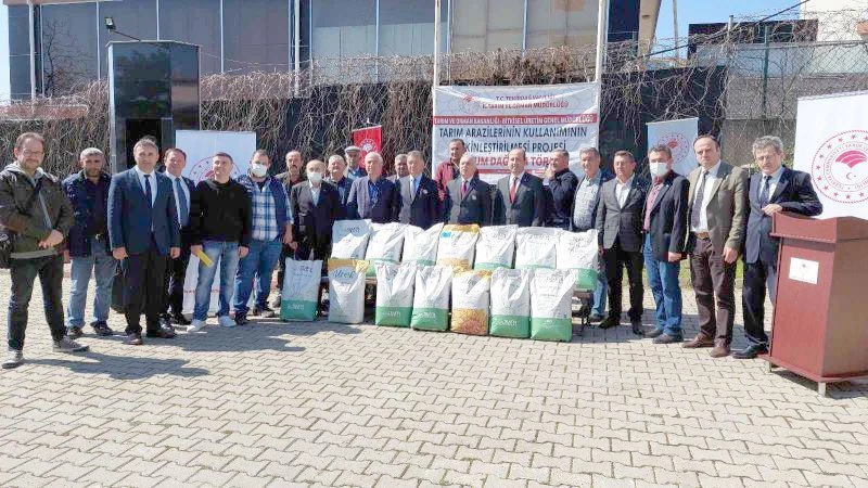 AYÇİÇEĞİ İTHALATINA KARŞI YERLİ TOHUM ATAĞI