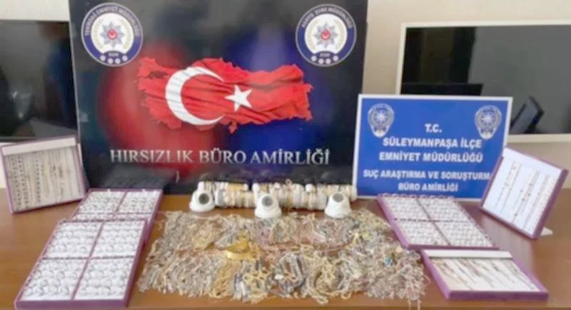 150 BİN LİRALIK TAKI ÇALAN 2 KİŞİ TUTUKLANDI