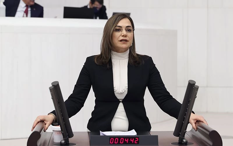 HASTALAR SON 3 YILDA ONAY ALMIŞ İLAÇLARIN YÜZDE 79’UNA ERİŞEMİYOR