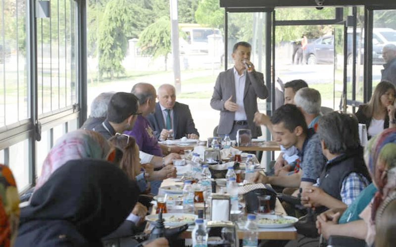 BAŞKAN MUSTAFA ÇETİN ÖZEL İNSANLARLA BULUŞTU