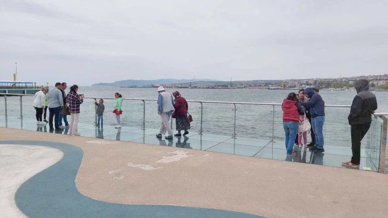 TEKİRDAĞ SAHİLLERİNDE BAYRAM YOĞUNLUĞU